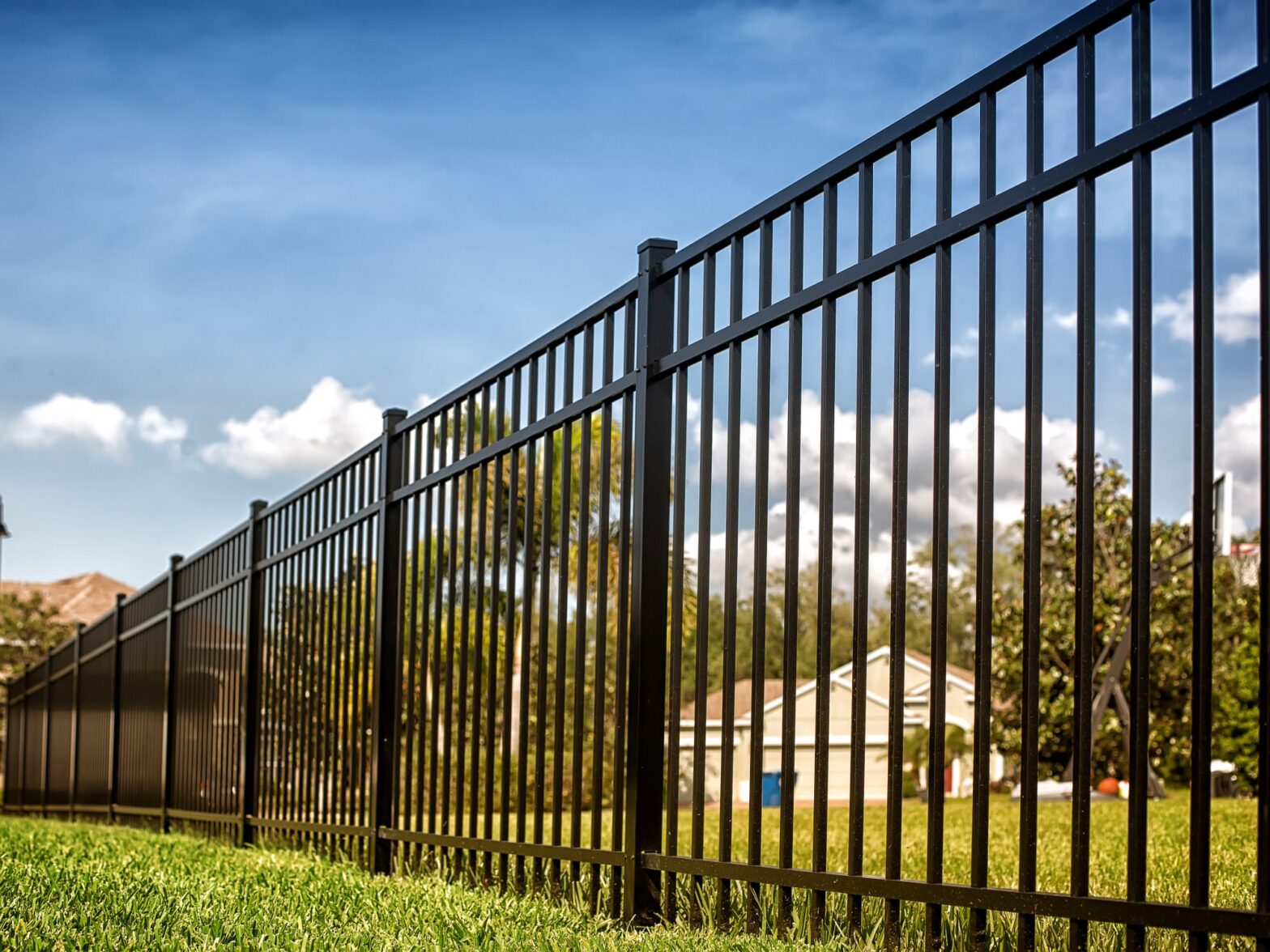 Photo of a Columbia SC aluminum fence